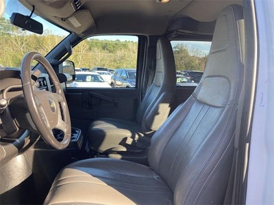 2023 Chevrolet Express Passenger 3500 LS