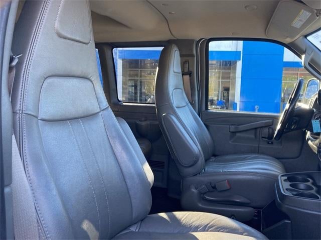 2023 Chevrolet Express Passenger 3500 LS