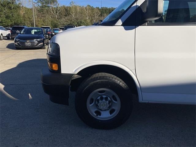 2023 Chevrolet Express Passenger 3500 LS