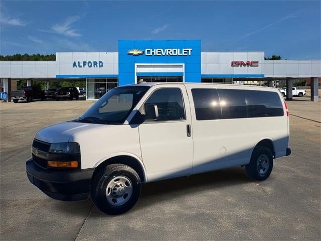 2023 Chevrolet Express Passenger 3500 LS