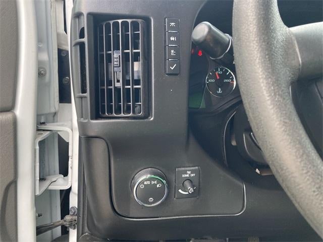 2017 Chevrolet Express Passenger 3500 LT