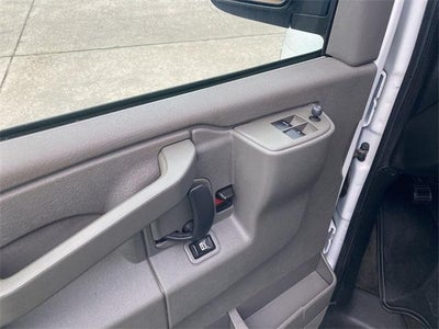 2017 Chevrolet Express Passenger 3500 LT