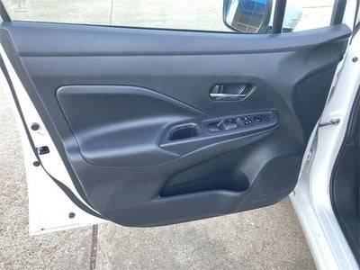 2023 Nissan Versa SV