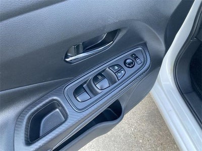 2023 Nissan Versa SV