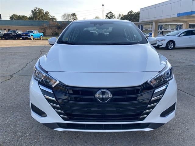 2023 Nissan Versa SV