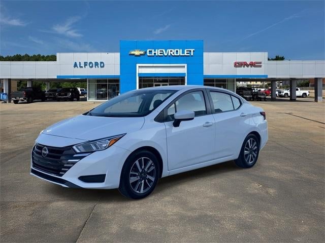 2023 Nissan Versa SV