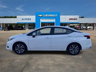 2023 Nissan Versa SV