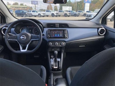 2023 Nissan Versa SV