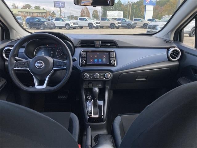 2023 Nissan Versa SV