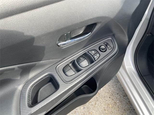 2023 Nissan Versa SV