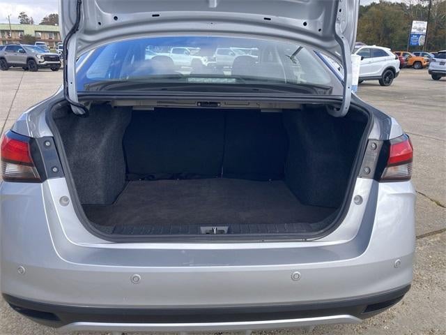 2023 Nissan Versa SV