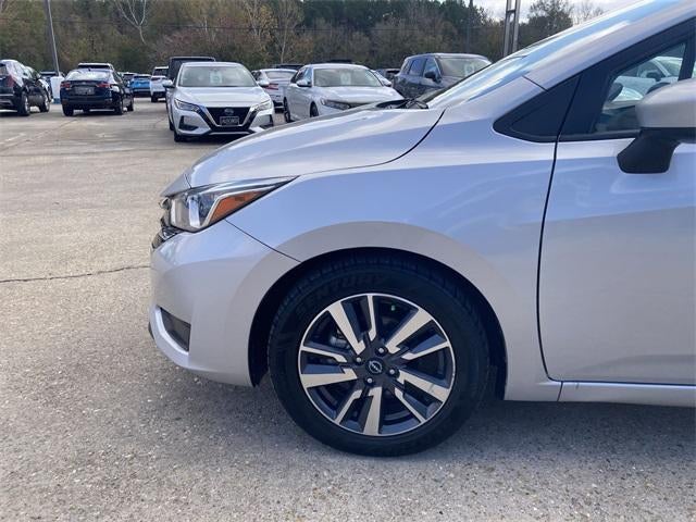 2023 Nissan Versa SV