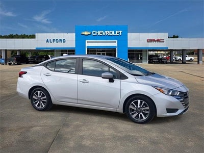 2023 Nissan Versa SV