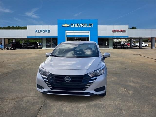 2023 Nissan Versa SV