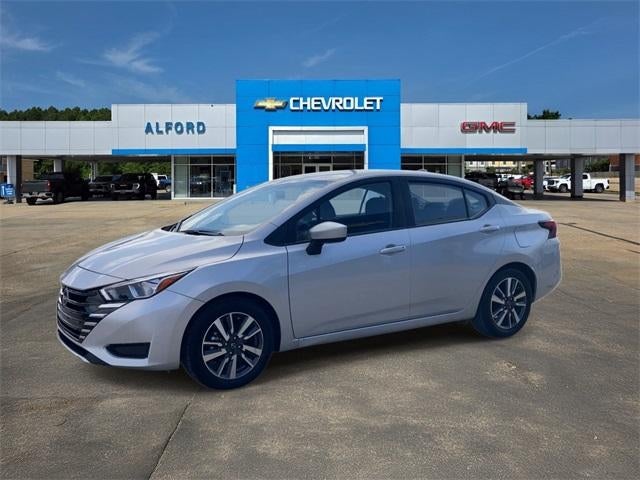 2023 Nissan Versa SV