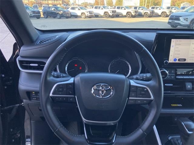 2023 Toyota Highlander XSE