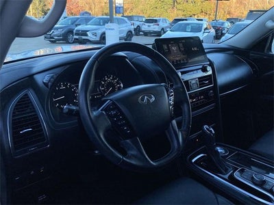 2022 INFINITI QX80 LUXE