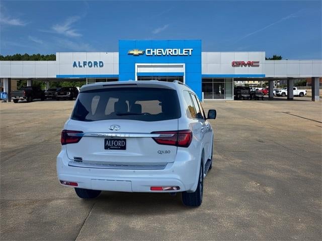 2022 INFINITI QX80 LUXE