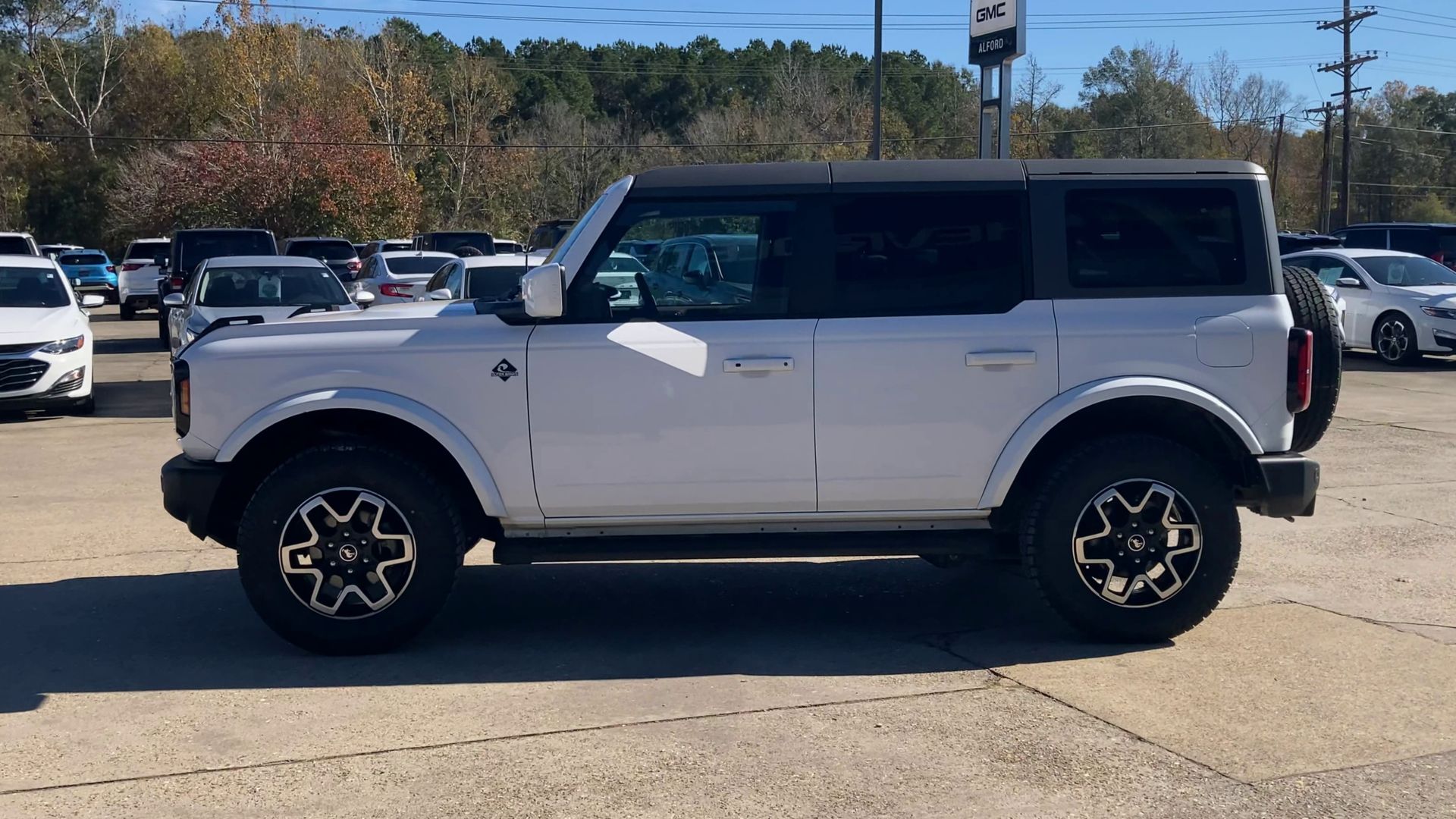 2024 Ford Bronco Outer Banks