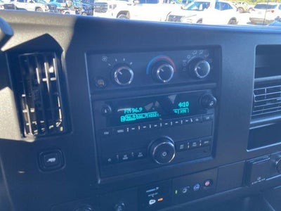 2023 Chevrolet Express Passenger 3500 1LS