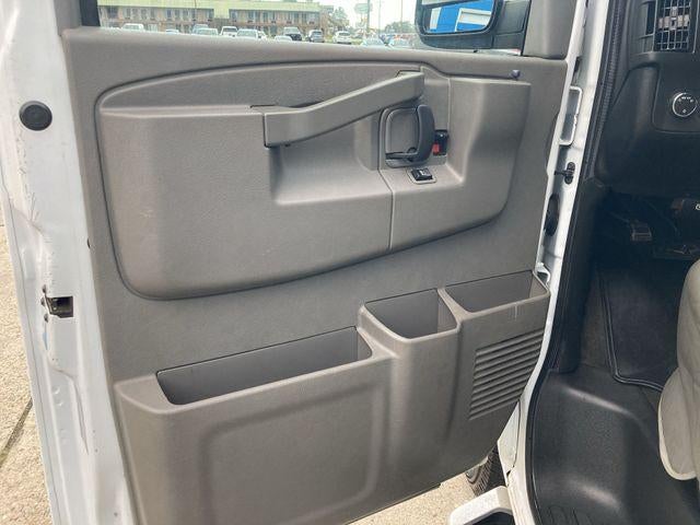 2017 Chevrolet Express Passenger 3500 LT