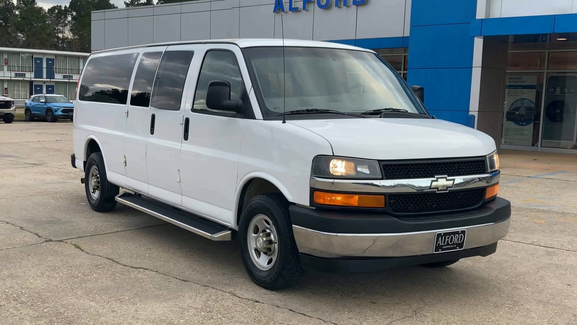 2017 Chevrolet Express Passenger 3500 LT