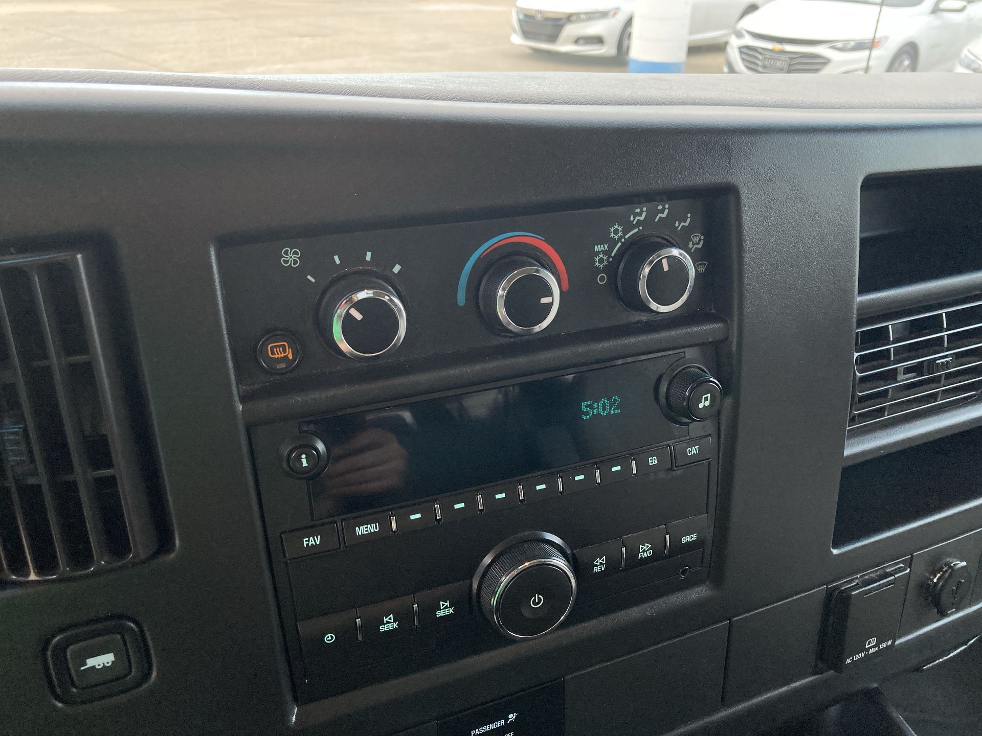 2017 Chevrolet Express Passenger 3500 LT