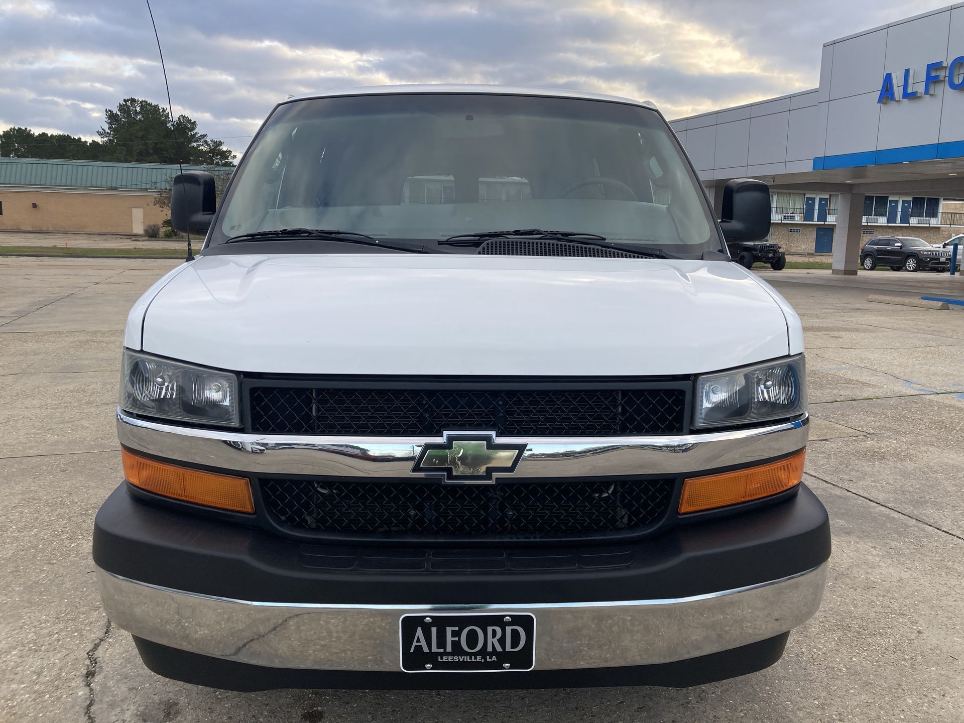 2017 Chevrolet Express Passenger 3500 LT