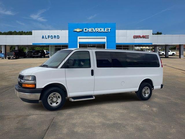 2017 Chevrolet Express Passenger 3500 LT