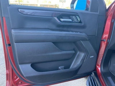 2025 GMC Yukon Elevation