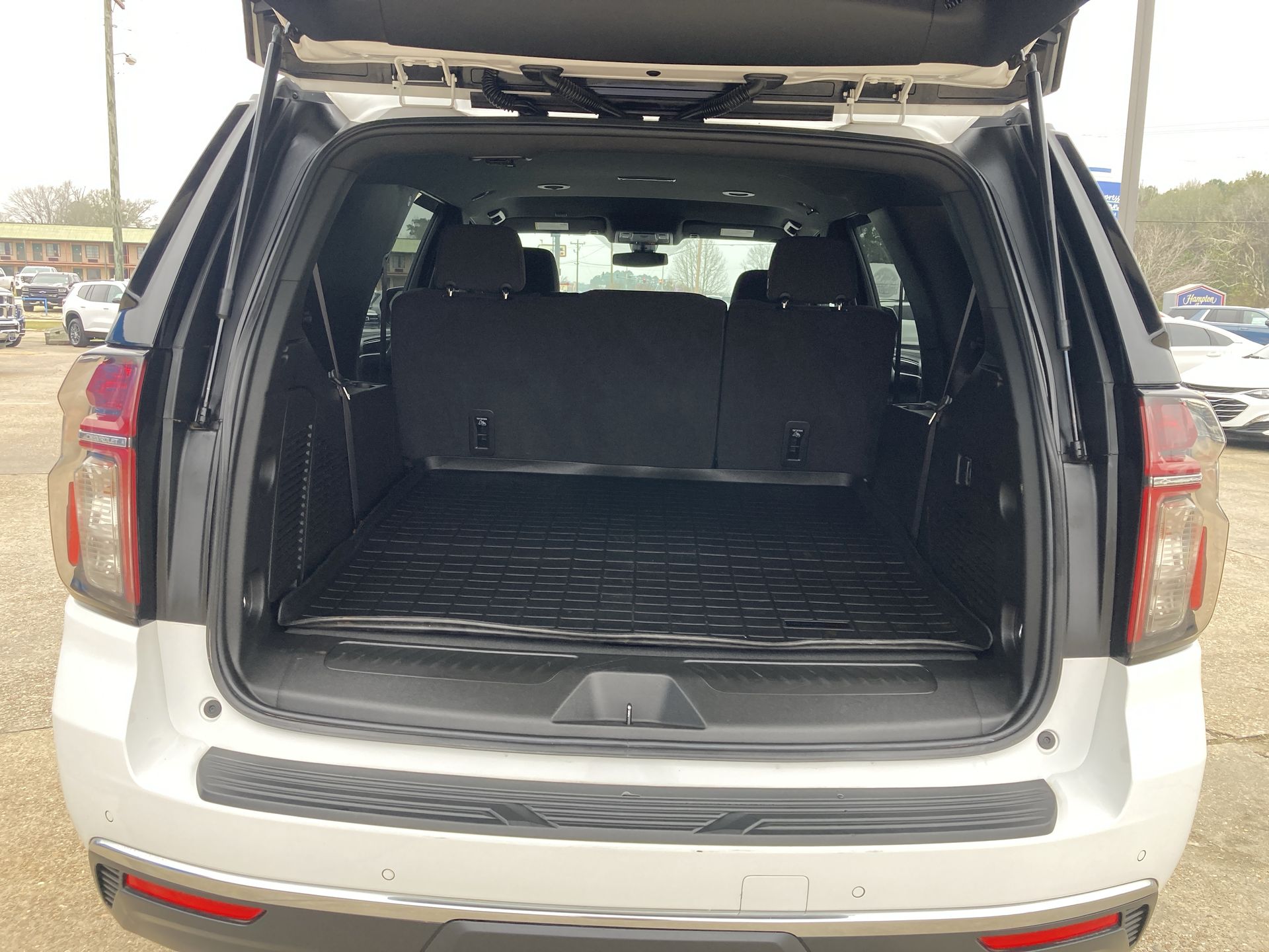 2022 Chevrolet Tahoe LS