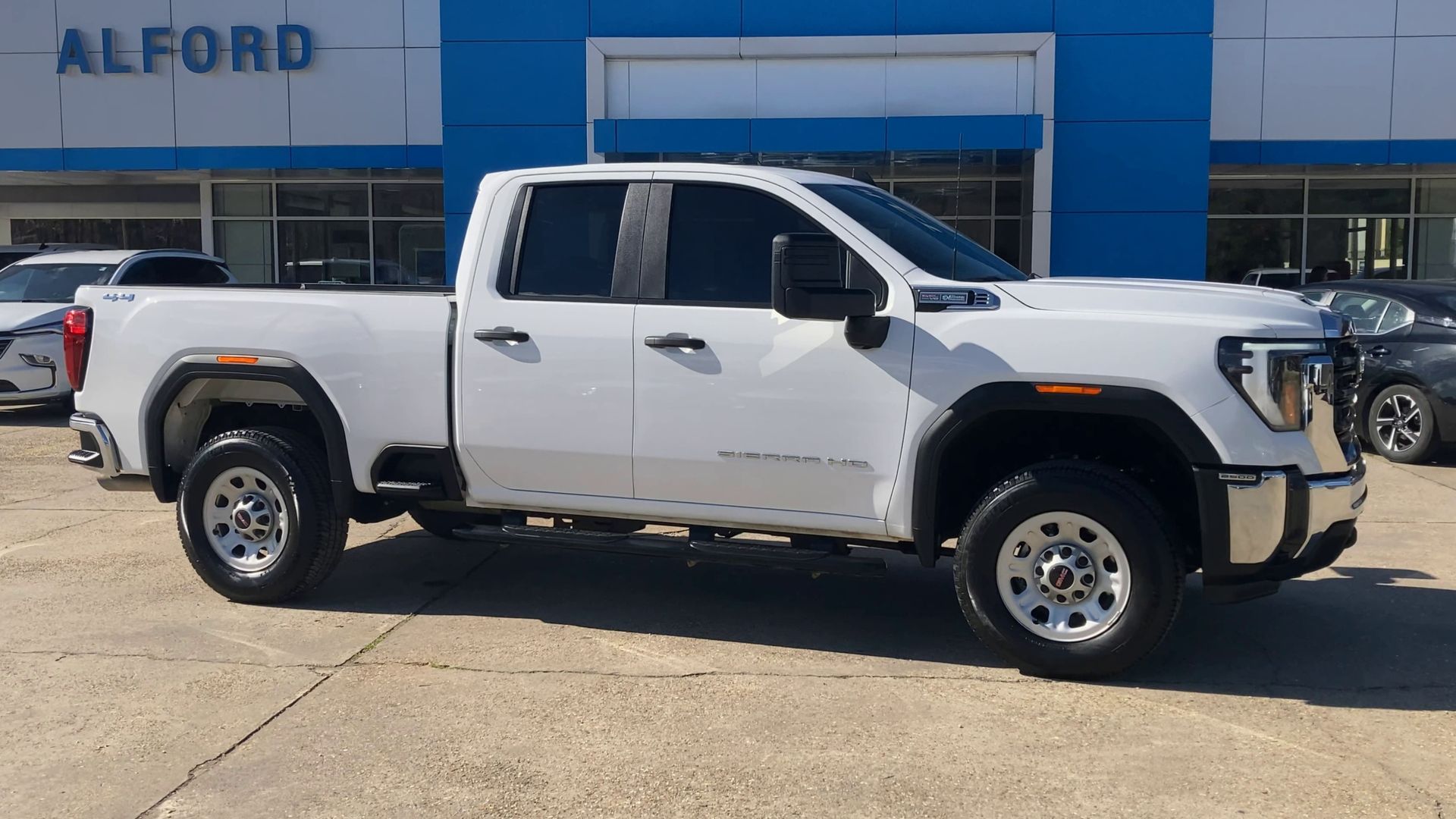 2025 GMC Sierra 2500 HD Pro