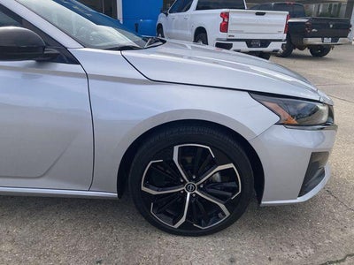 2025 Nissan Altima SR