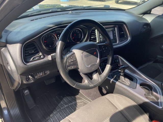 2017 Dodge Challenger SXT
