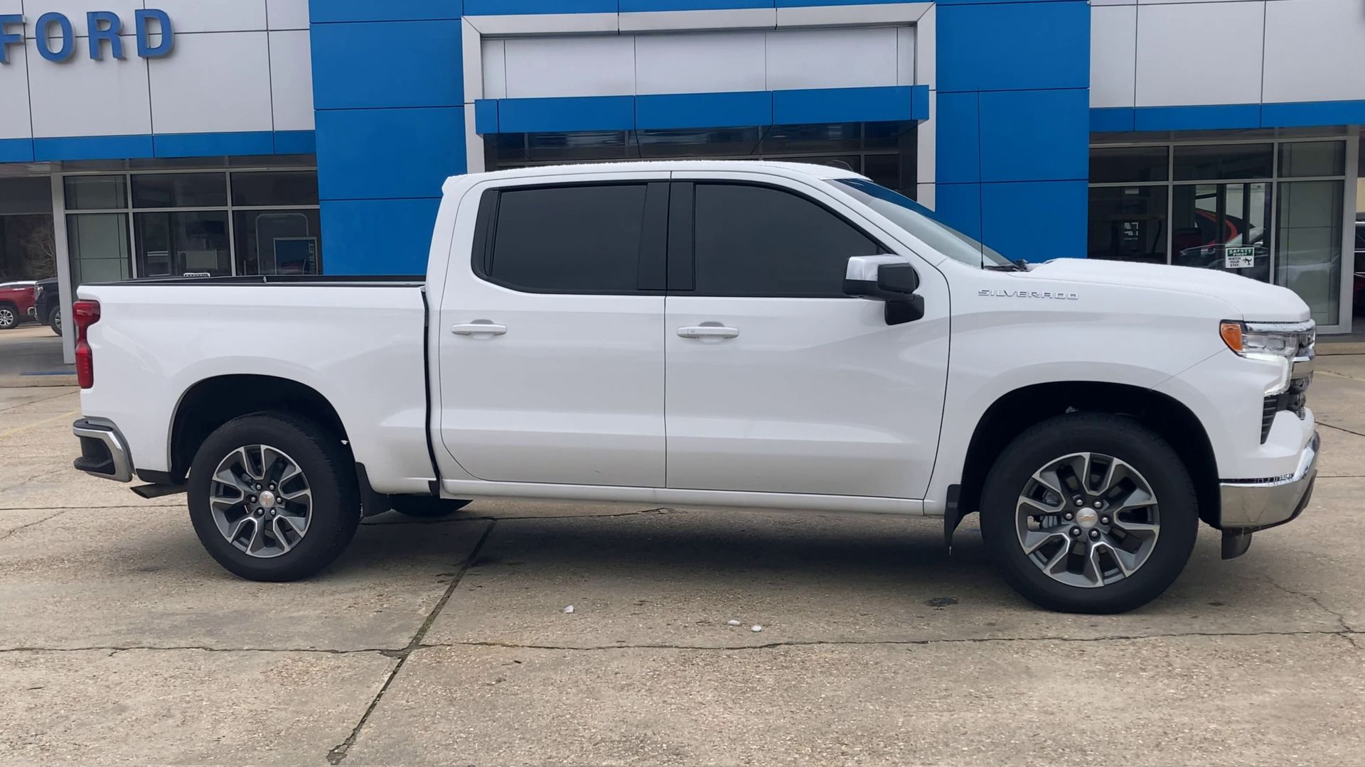 2026 Chevrolet Silverado 1500 LT