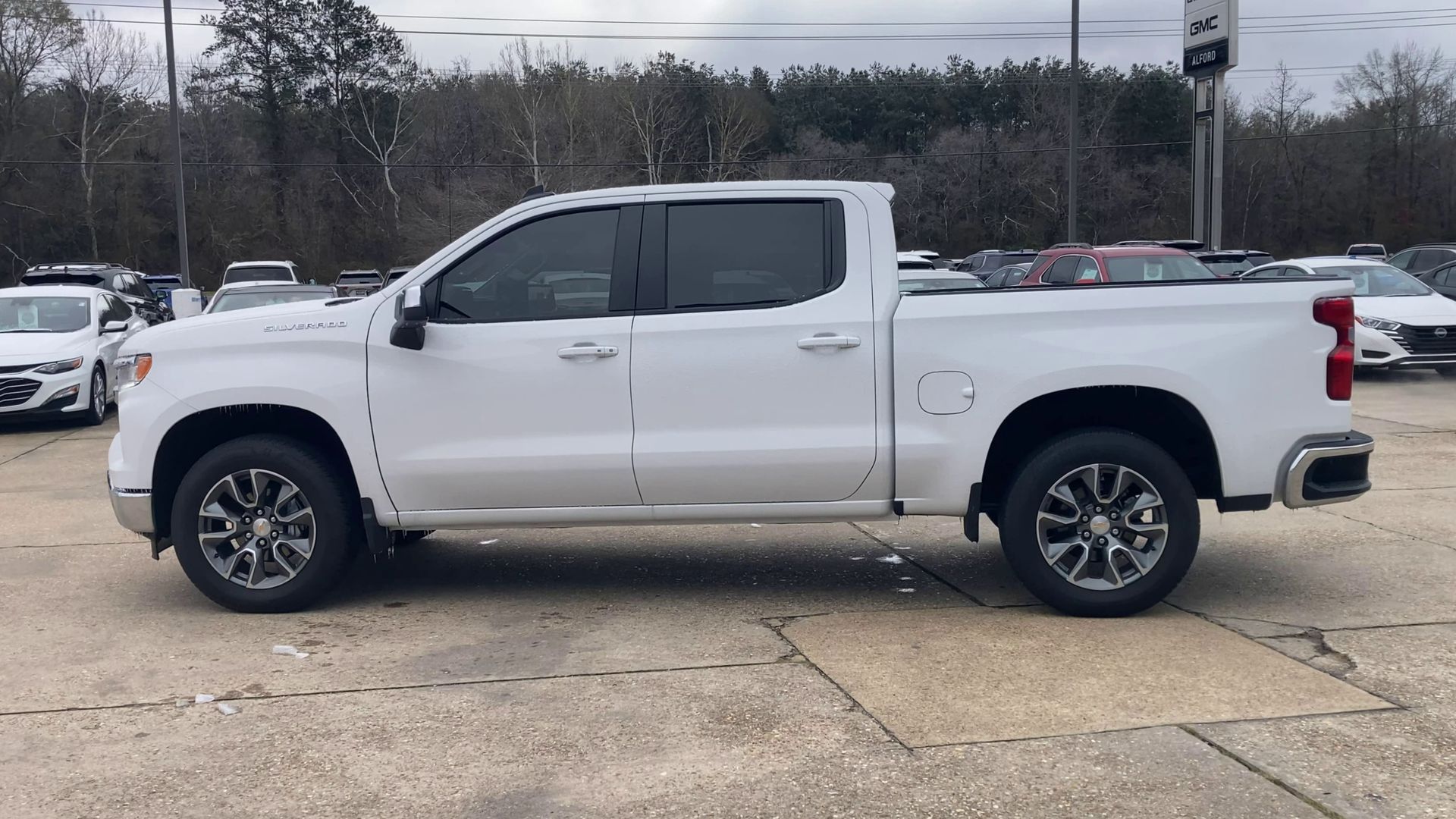 2026 Chevrolet Silverado 1500 LT
