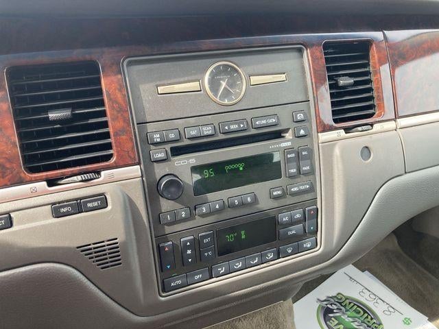 2009 Lincoln Town Car Signature Limited