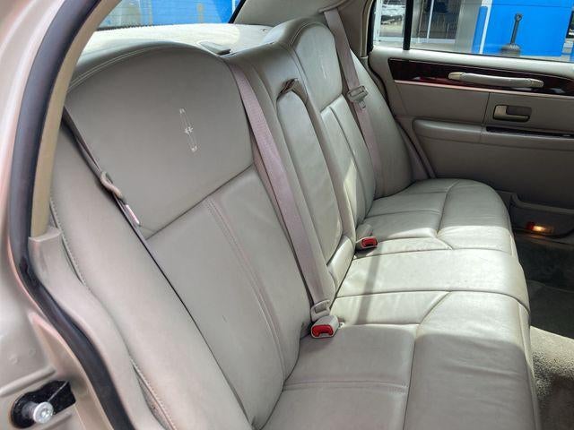 2009 Lincoln Town Car Signature Limited