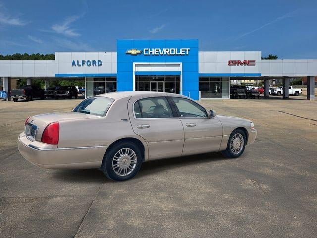 2009 Lincoln Town Car Signature Limited