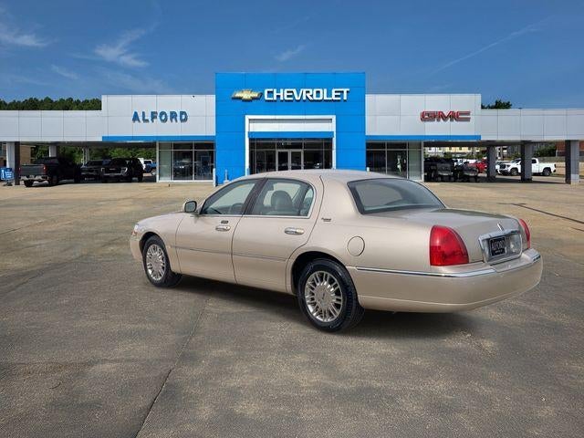 2009 Lincoln Town Car Signature Limited