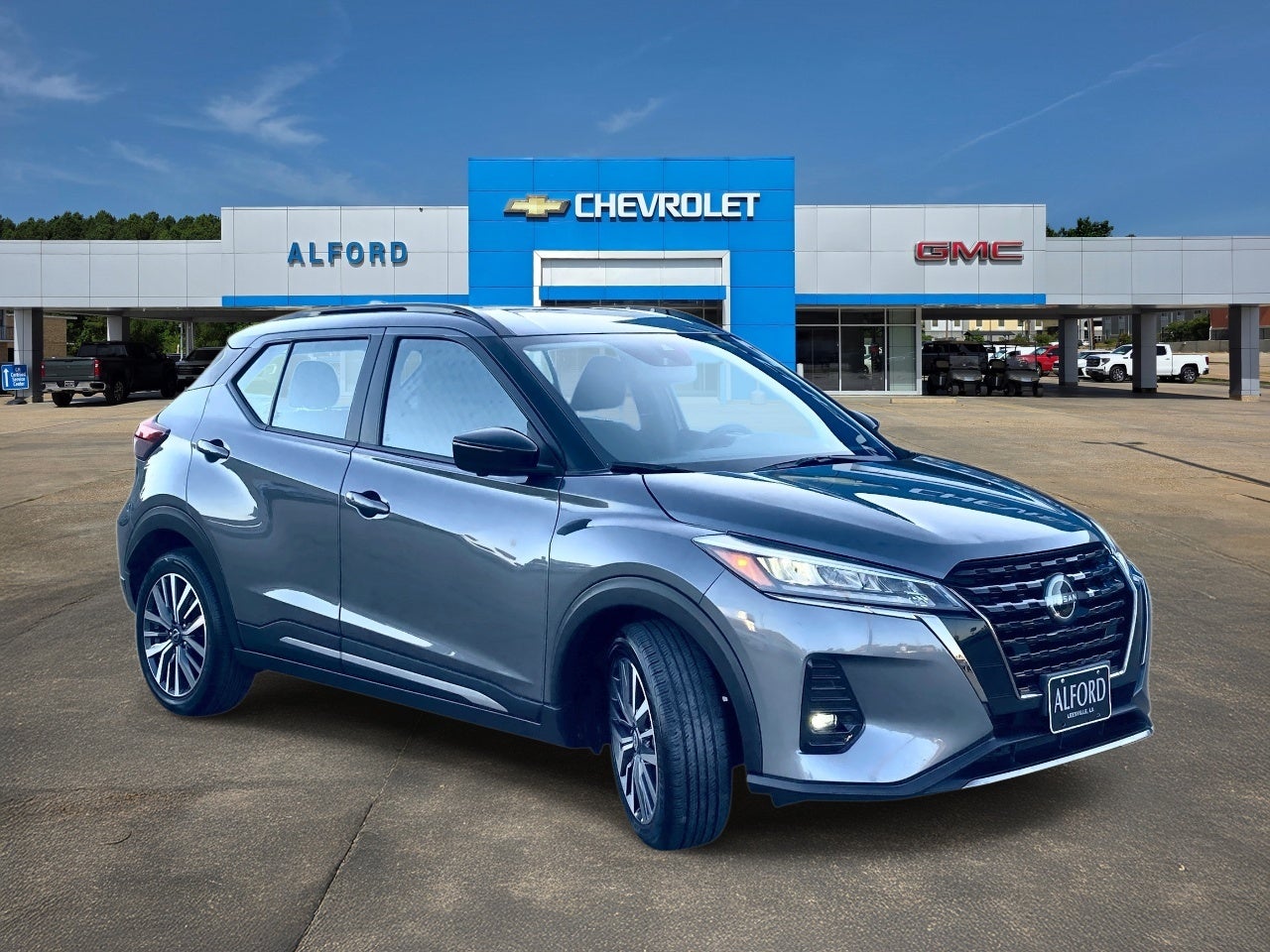 2024 Nissan Kicks SR