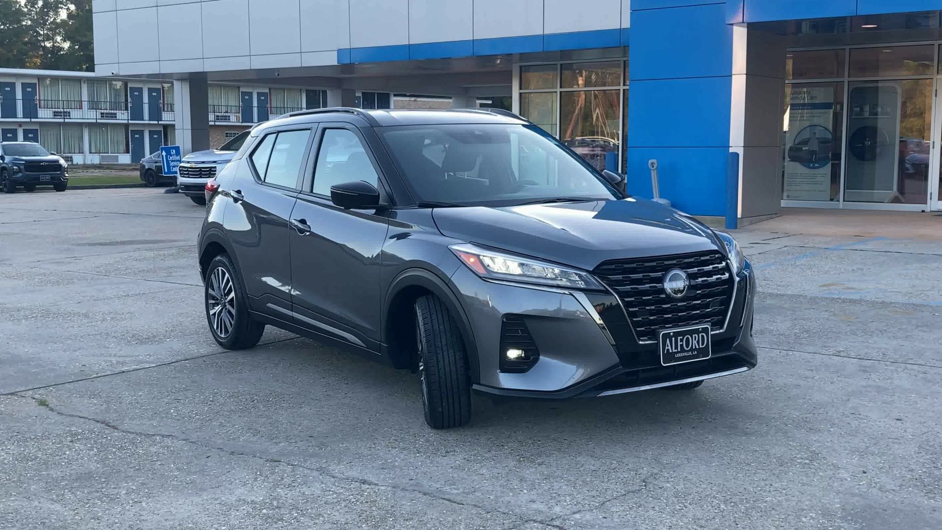 2024 Nissan Kicks SR