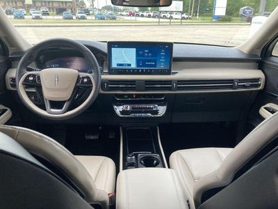 2025 Lincoln Corsair Premiere