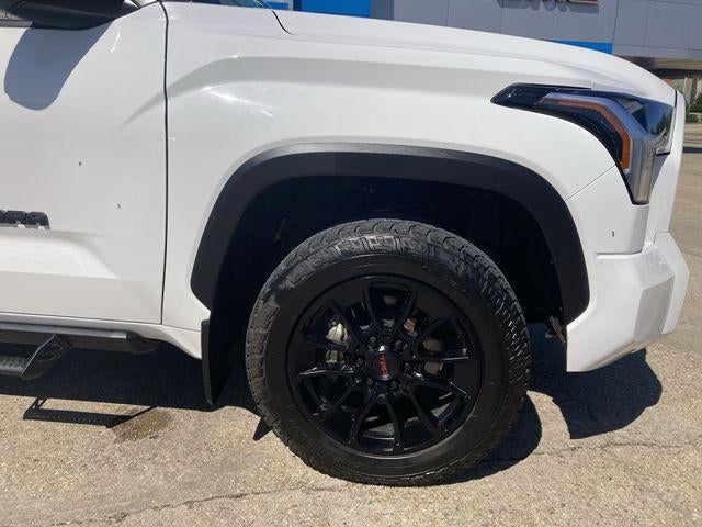 2024 Toyota Tundra 4WD SR5