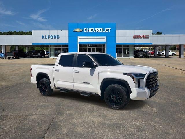 2024 Toyota Tundra 4WD SR5