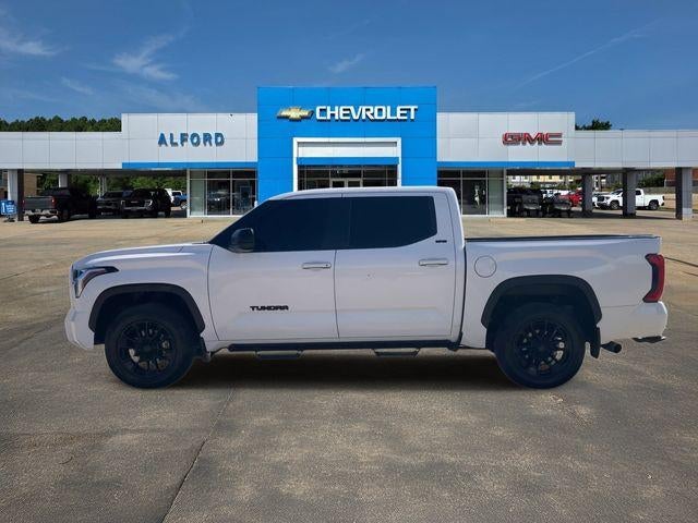 2024 Toyota Tundra 4WD SR5