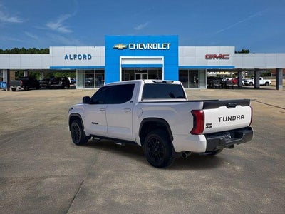 2024 Toyota Tundra 4WD SR5