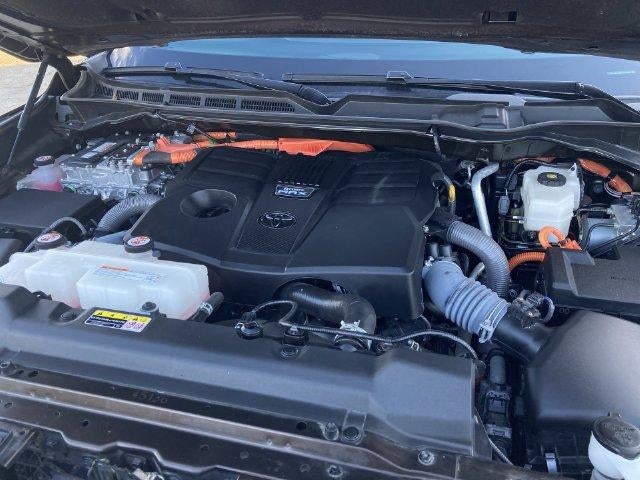 2024 Toyota Sequoia SR5