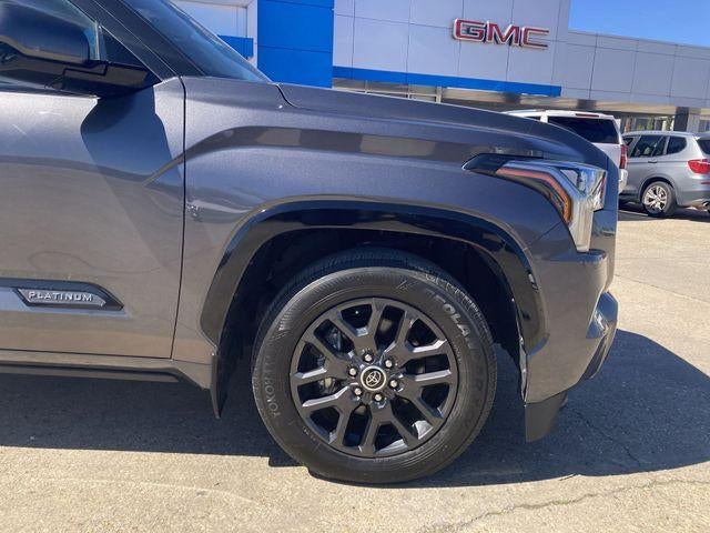 2023 Toyota Sequoia SR5