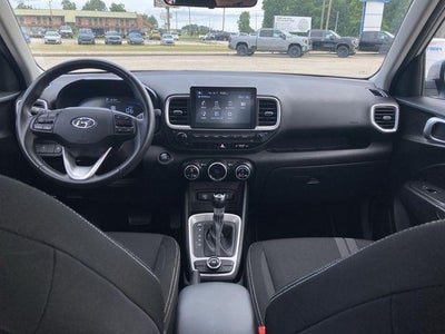 2025 Hyundai Venue SEL